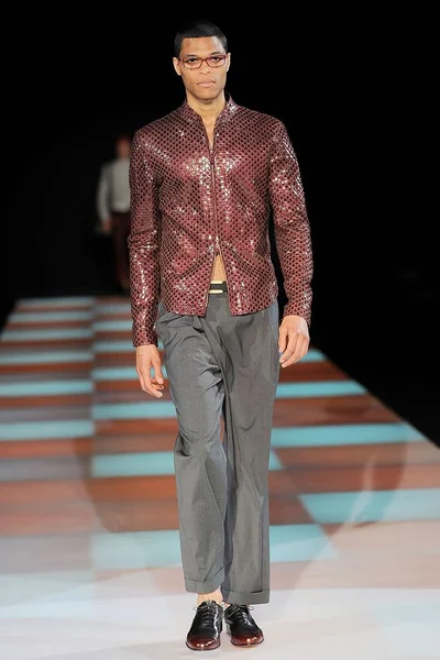 Look 30